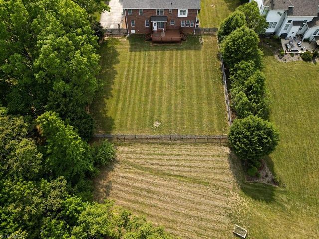 7 OWLS ROOST Court, Greensboro, NC 27410