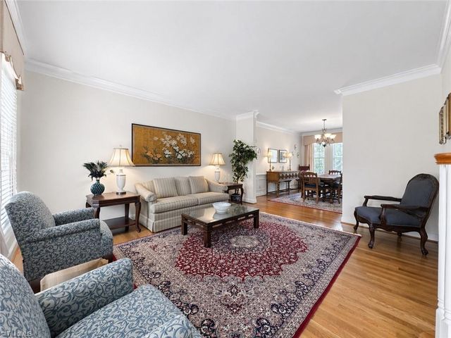 7 OWLS ROOST Court, Greensboro, NC 27410
