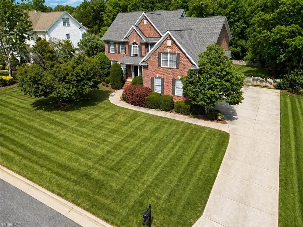 7 OWLS ROOST Court, Greensboro, NC 27410