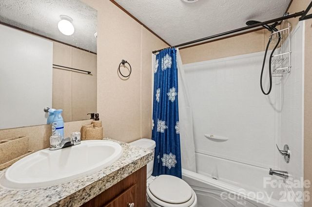 1846 Apple Blossom Road, York, SC 29745