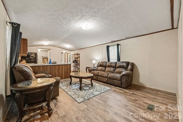 1846 Apple Blossom Road, York, SC 29745