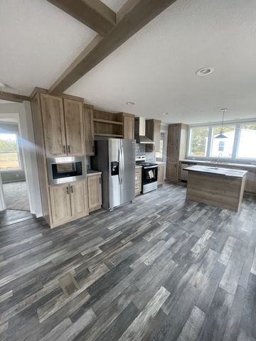 881 white springs road, Lafayette, TN 37083