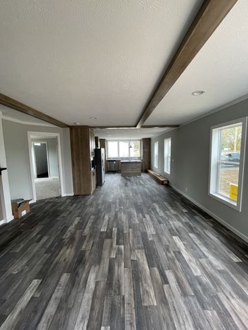 881 white springs road, Lafayette, TN 37083