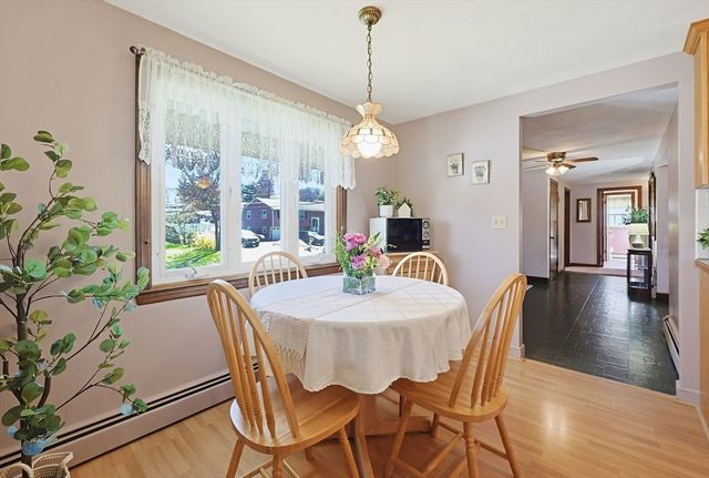 3 Sunnyside Ln, Milford, MA 01757