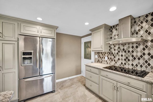 128 DONALD Court, East Peoria, IL 61611