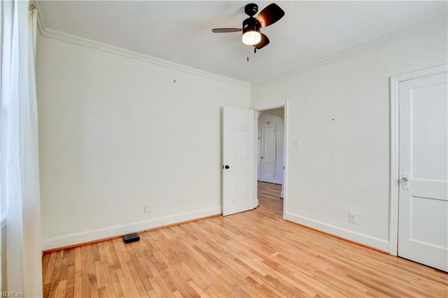 26 Monroe DR, Hampton, VA 23669