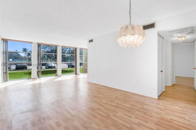 801 Three Islands Blvd 111, Hallandale Beach, FL 33009