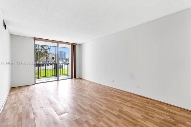 801 Three Islands Blvd 111, Hallandale Beach, FL 33009