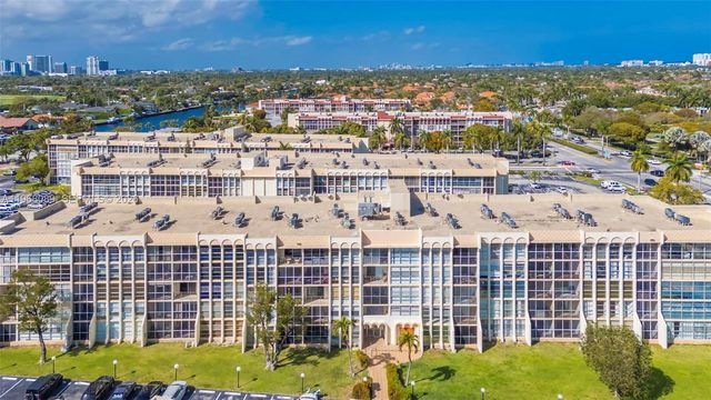 801 Three Islands Blvd 111, Hallandale Beach, FL 33009