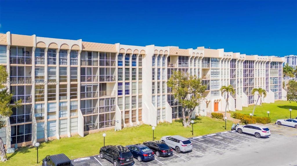 801 Three Islands Blvd 111, Hallandale Beach, FL 33009