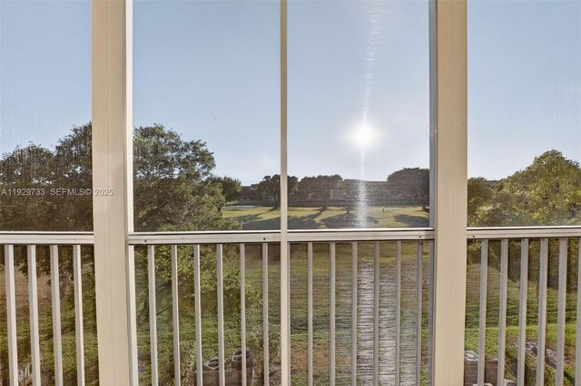 900 SW 128th Ave 306D, Pembroke Pines, FL 33027