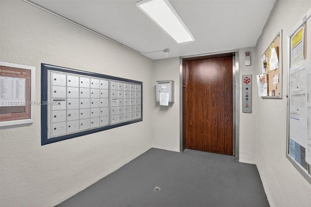 900 SW 128th Ave 306D, Pembroke Pines, FL 33027