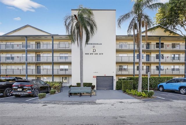 900 SW 128th Ave 306D, Pembroke Pines, FL 33027