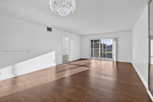 900 SW 128th Ave 306D, Pembroke Pines, FL 33027