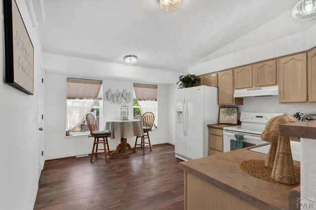 311 E Bond Dr, Pueblo, CO 81007