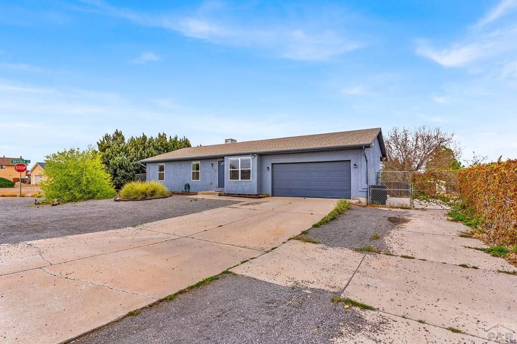 311 E Bond Dr, Pueblo, CO 81007
