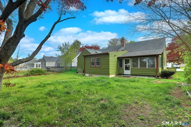 59 Hayward Road, Hamden, CT 06514