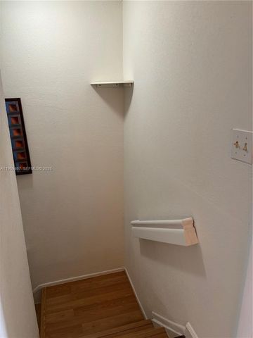 10900 SW 104th St 303, Miami, FL 33176