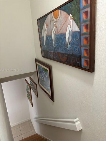 10900 SW 104th St 303, Miami, FL 33176