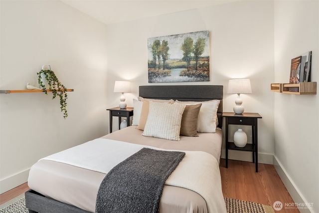 830 NE 59th Street, Seattle, WA 98105