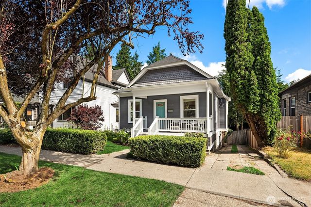 830 NE 59th Street, Seattle, WA 98105