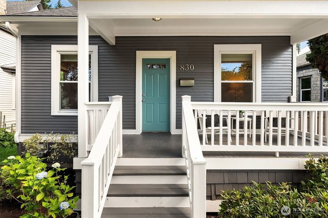 830 NE 59th Street, Seattle, WA 98105