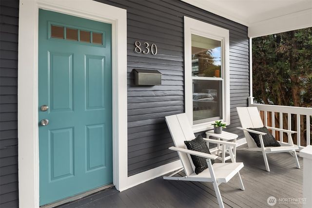 830 NE 59th Street, Seattle, WA 98105