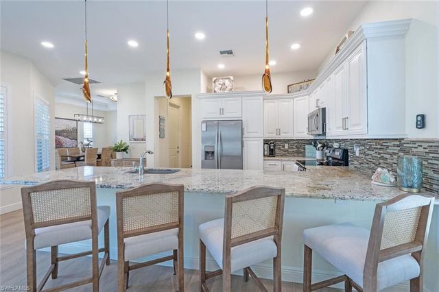 730 95th AVE N, Naples, FL 34108