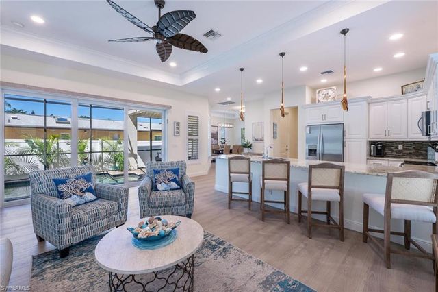 730 95th AVE N, Naples, FL 34108