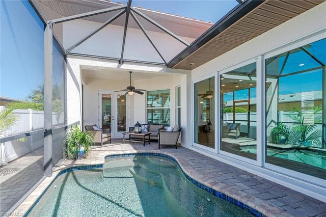 730 95th AVE N, Naples, FL 34108