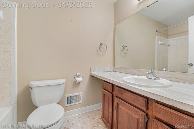 20807 E Glen Haven Circle, Novi, MI 48167
