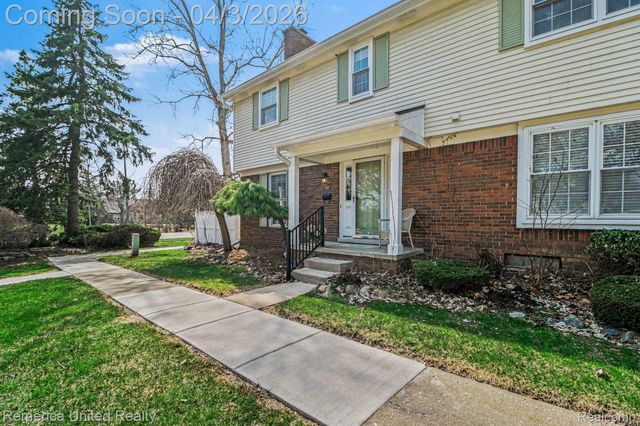 20807 E Glen Haven Circle, Novi, MI 48167