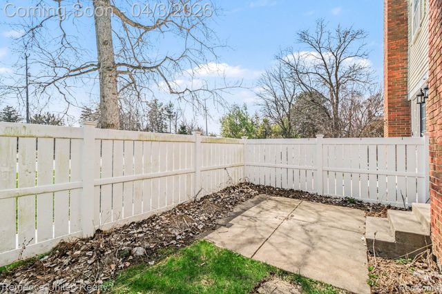 20807 E Glen Haven Circle, Novi, MI 48167