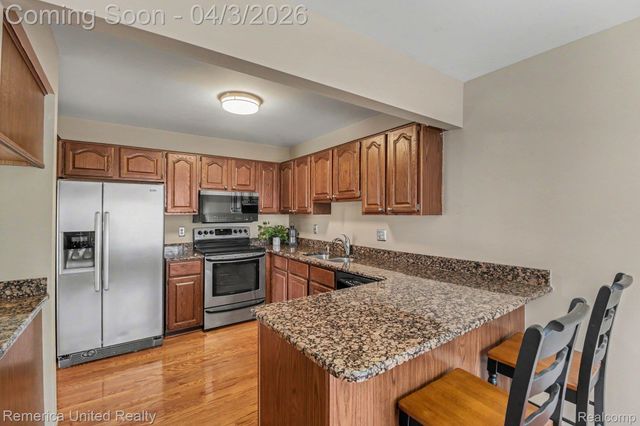 20807 E Glen Haven Circle, Novi, MI 48167