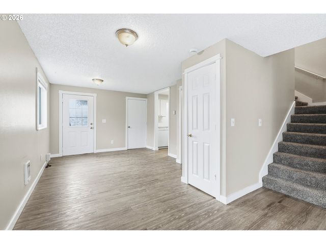 912 Ne HACIENDA Ct, Gresham, OR 97030