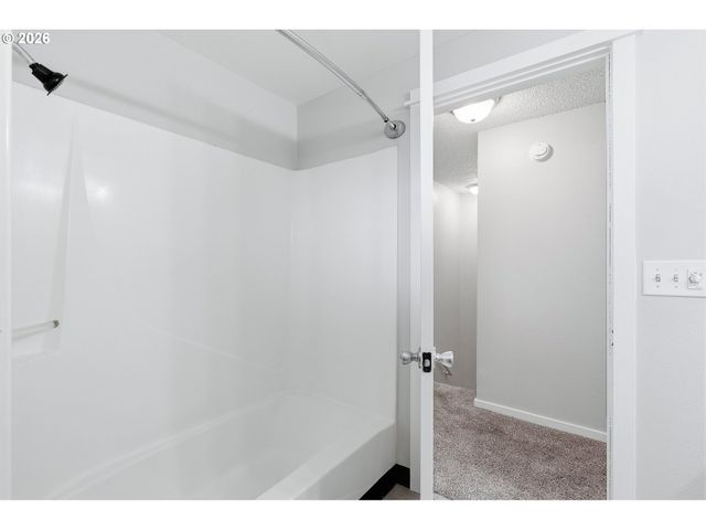 912 Ne HACIENDA Ct, Gresham, OR 97030