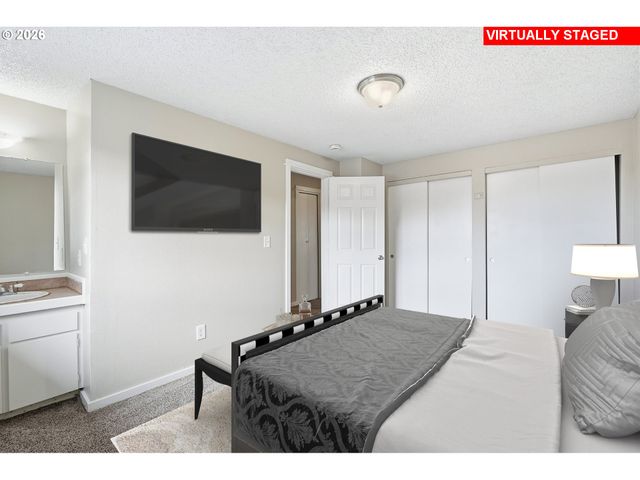 912 Ne HACIENDA Ct, Gresham, OR 97030