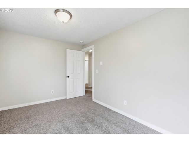 912 Ne HACIENDA Ct, Gresham, OR 97030