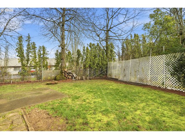 912 Ne HACIENDA Ct, Gresham, OR 97030