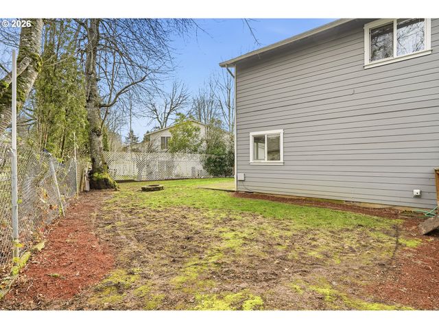 912 Ne HACIENDA Ct, Gresham, OR 97030