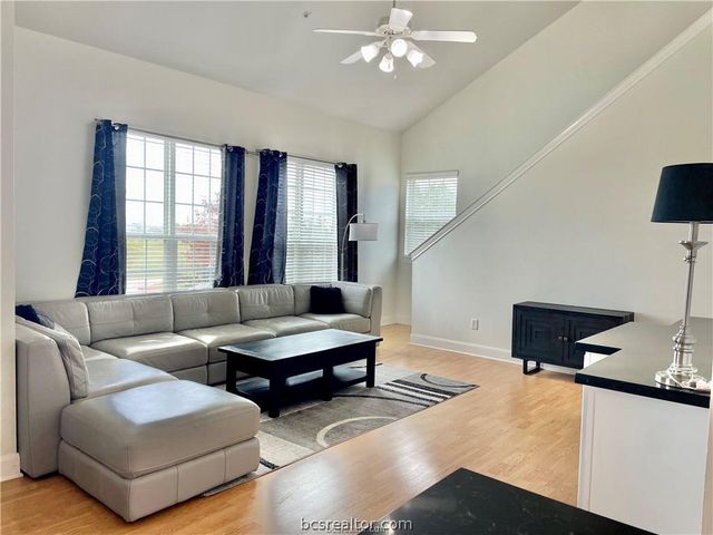 801 Luther Street W 805, College Station, TX 77840