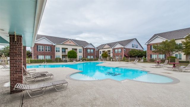 801 Luther Street W 805, College Station, TX 77840