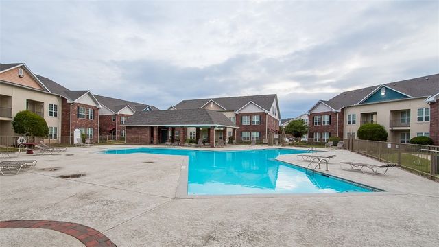 801 Luther Street W 805, College Station, TX 77840