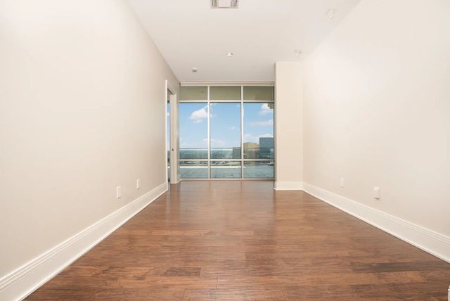 8066 Park Lane 2015, Dallas, TX 75231