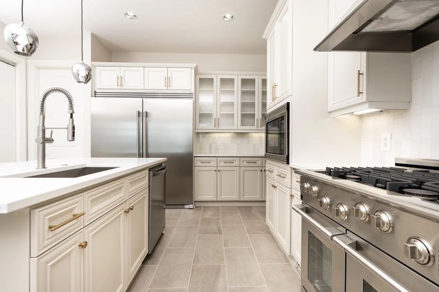 8066 Park Lane 2015, Dallas, TX 75231