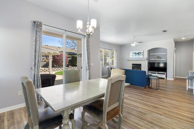 9501 Misty Cove Ln, Elk Grove, CA 95758