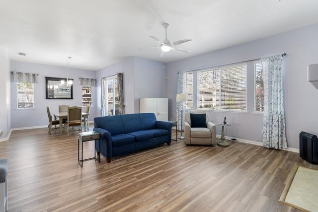 9501 Misty Cove Ln, Elk Grove, CA 95758