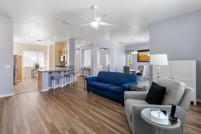 9501 Misty Cove Ln, Elk Grove, CA 95758