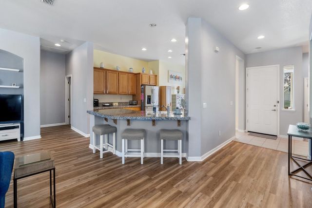 9501 Misty Cove Ln, Elk Grove, CA 95758