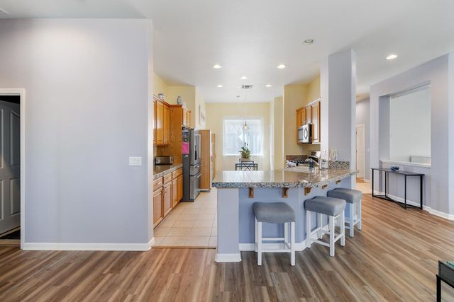 9501 Misty Cove Ln, Elk Grove, CA 95758